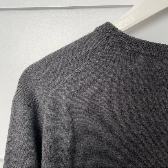 Men’s V-neck sweater by Polo Ralph Lauren - Picture 4 of 6